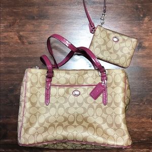 Peyton Signature Jordan Double Zip Carryall